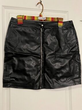 Stylish Black Pleather Skirt
